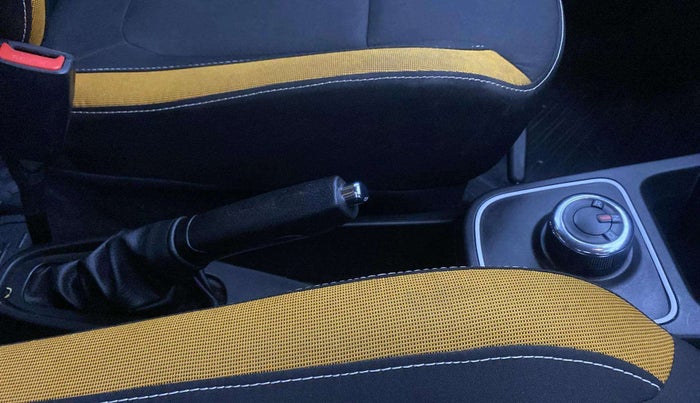 2022 Renault Kwid CLIMBER 1.0 AMT, Petrol, Automatic, 31,540 km, Gear Lever