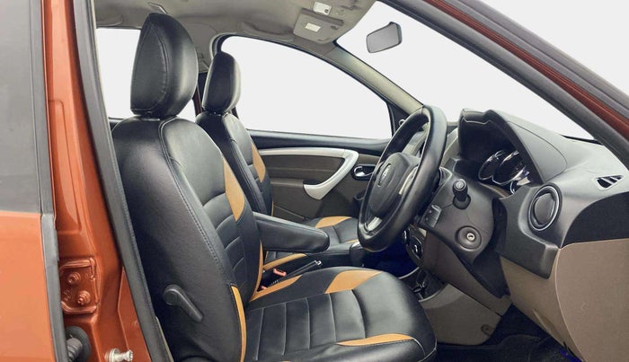 2018 Renault Duster 110 PS RXZ 4X2 AMT DIESEL, Diesel, Automatic, 57,291 km, Right Side Front Door Cabin