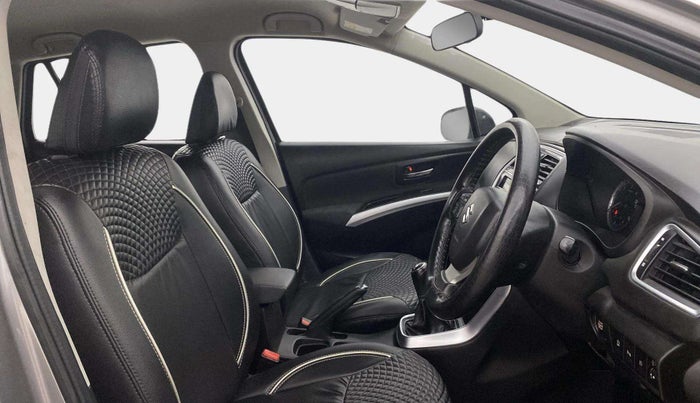 2018 Maruti S Cross ZETA 1.3, Diesel, Manual, 90,705 km, Right Side Front Door Cabin