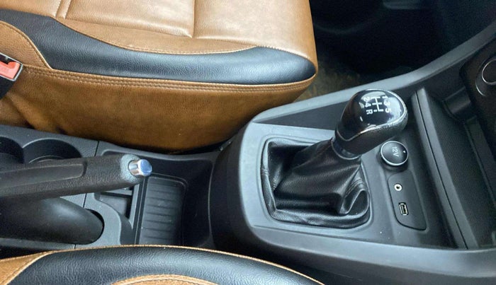 2018 Ford FREESTYLE TREND 1.2 PETROL, Petrol, Manual, 32,734 km, Gear Lever