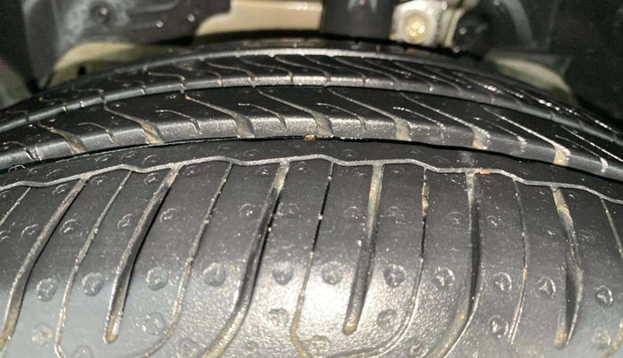 2018 Ford FREESTYLE TREND 1.2 PETROL, Petrol, Manual, 32,734 km, Left Front Tyre Tread