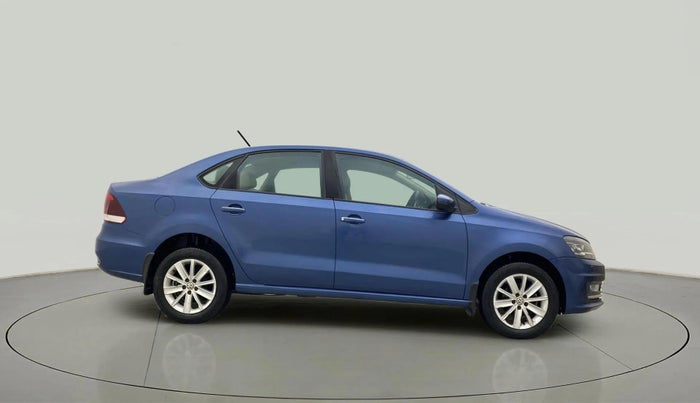 2017 Volkswagen Vento HIGHLINE 1.6 MPI, Petrol, Manual, 62,906 km, Right Side View