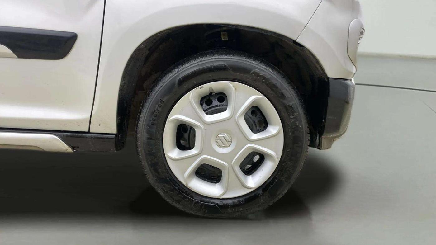 2024 Maruti S PRESSO VXI PLUS (O) AMT, Petrol, Automatic, 12,096 km, Right Front Wheel