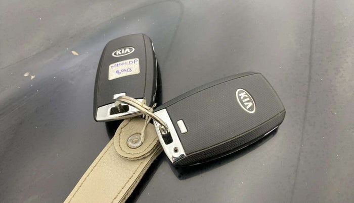 2021 KIA SONET HTX 1.0 IMT, Petrol, Manual, 46,491 km, Key Close Up
