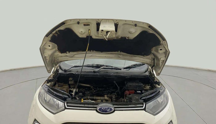 2017 Ford Ecosport TITANIUM 1.5L DIESEL, Diesel, Manual, 1,23,605 km, Open Bonet