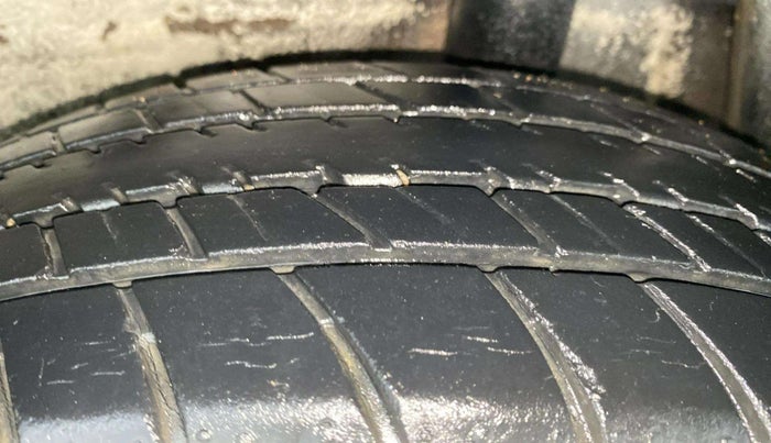 2016 Maruti Celerio VXI AMT, Petrol, Automatic, 31,885 km, Left Rear Tyre Tread