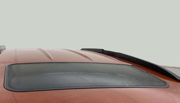 2018 Mahindra XUV500 W10 AT, Diesel, Automatic, 84,034 km, Moonroof/ Sunroof