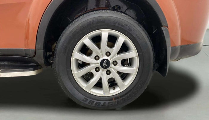 2018 Mahindra XUV500 W10 AT, Diesel, Automatic, 84,034 km, Left Rear Wheel