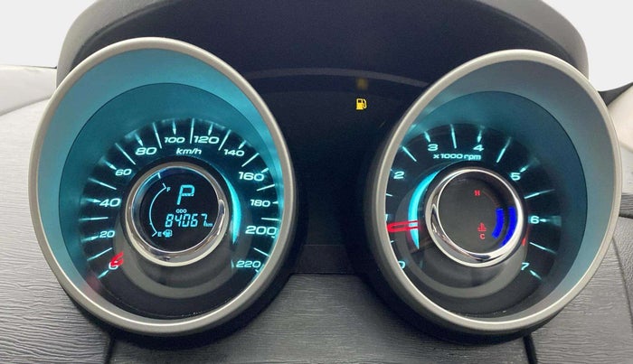 2018 Mahindra XUV500 W10 AT, Diesel, Automatic, 84,034 km, Odometer Image