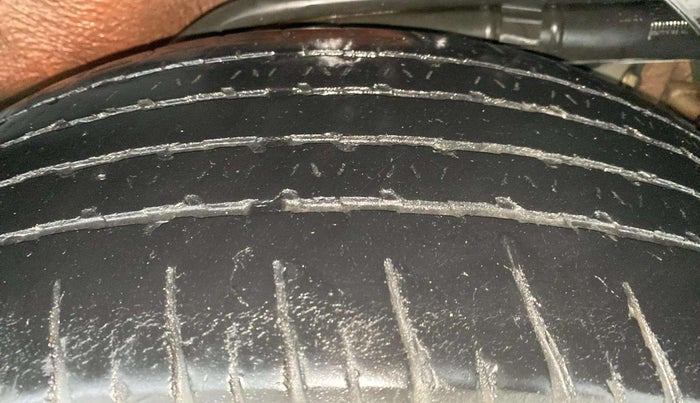 2018 Mahindra XUV500 W10 AT, Diesel, Automatic, 84,034 km, Left Rear Tyre Tread