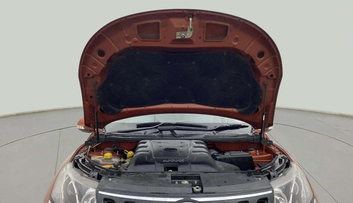2018 Mahindra XUV500 W10 AT, Diesel, Automatic, 84,034 km, Open Bonet