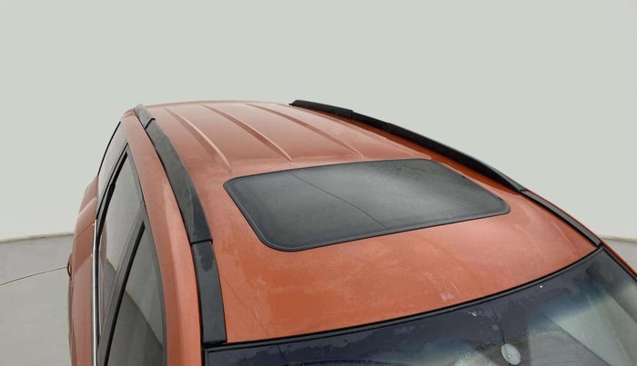 2018 Mahindra XUV500 W10 AT, Diesel, Automatic, 84,034 km, Roof