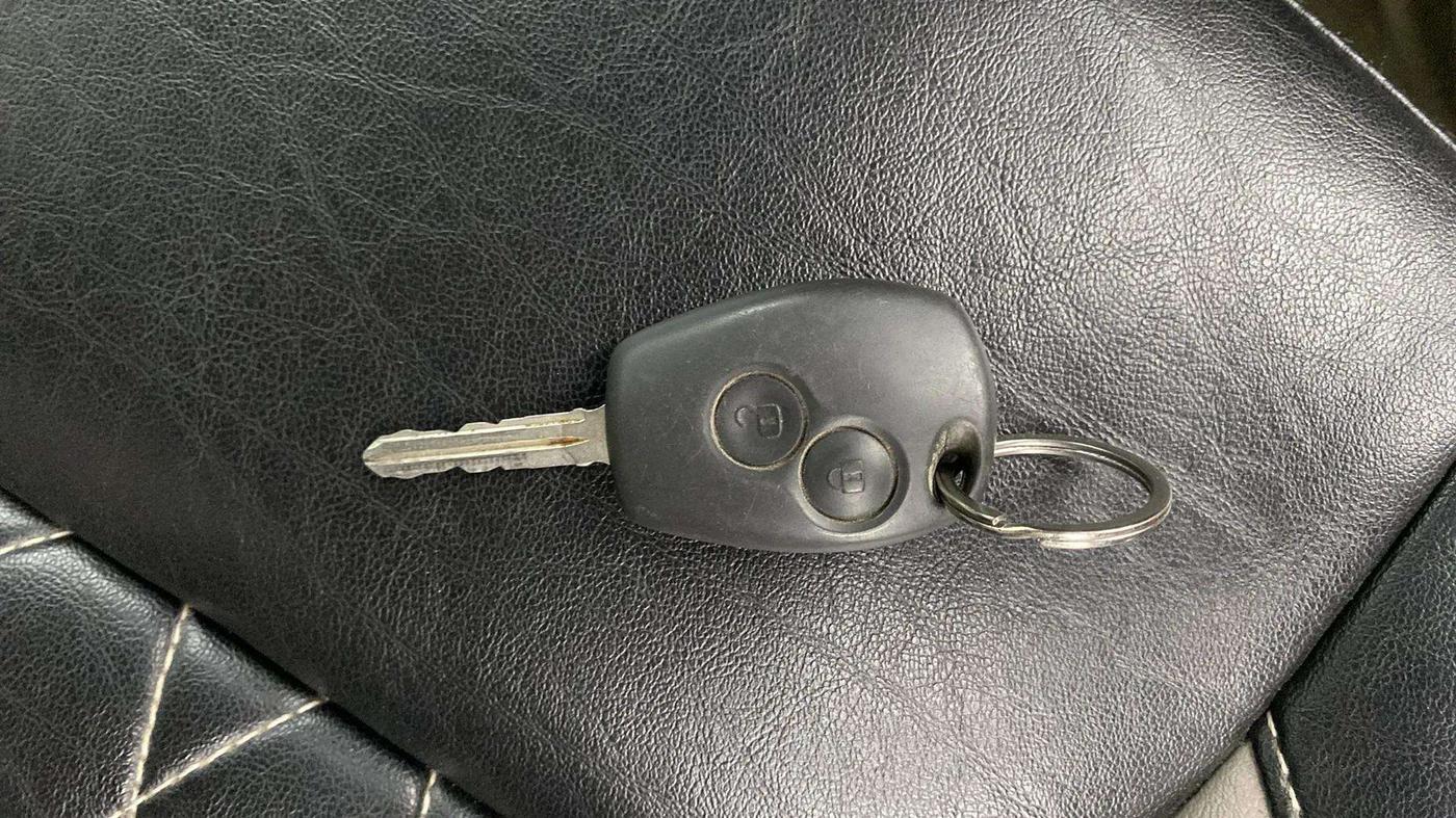 2021 Nissan Kicks XV 1.5, Petrol, Manual, 91,708 km, Key Close Up