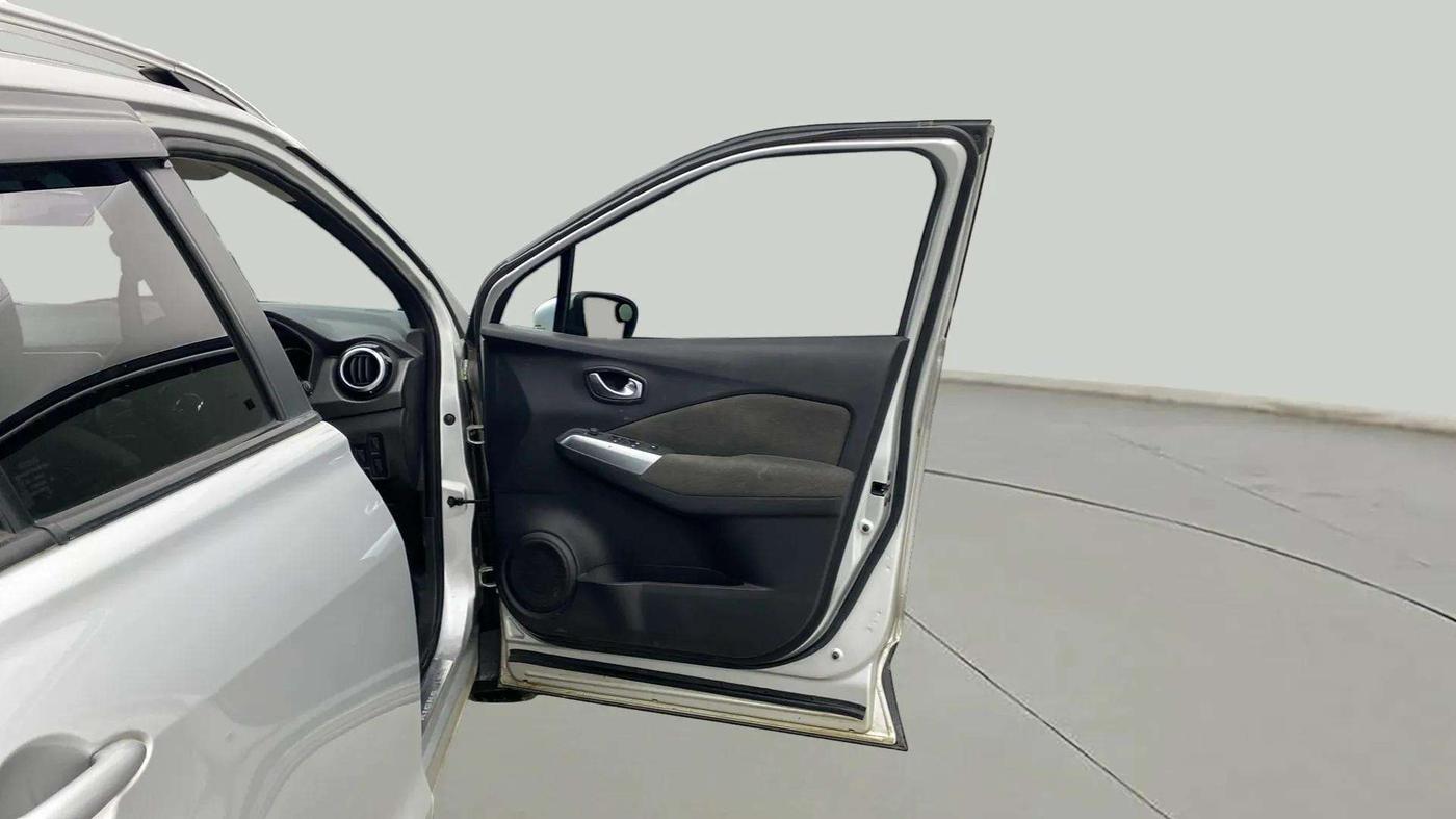 2021 Nissan Kicks XV 1.5, Petrol, Manual, 91,708 km, RHS Front Door