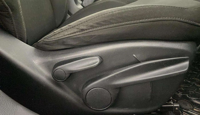 2019 Jeep Compass SPORT 1.4 PETROL, Petrol, Manual, 55,551 km, Driver Side Adjustment Panel