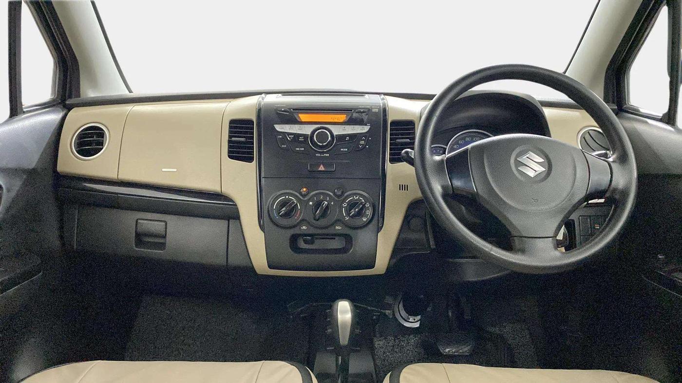 2017 Maruti Wagon R 1.0 VXI AMT, Petrol, Automatic, 28,047 km, Dashboard