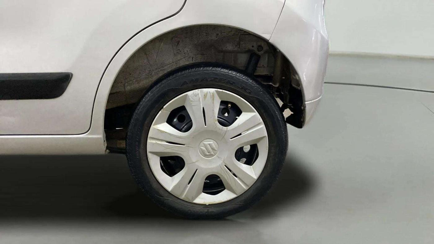 2017 Maruti Wagon R 1.0 VXI AMT, Petrol, Automatic, 28,047 km, Left Rear Wheel