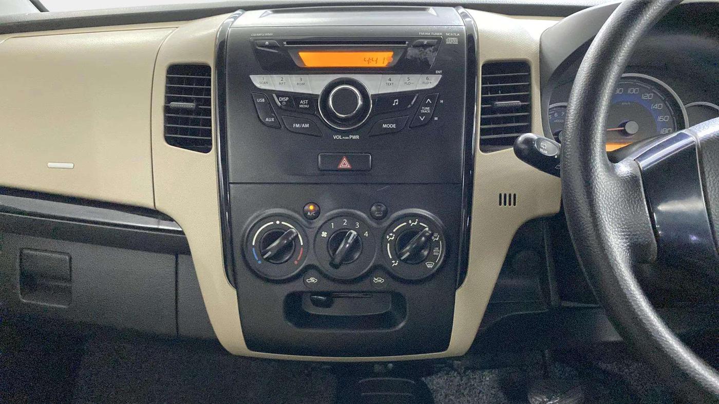 2017 Maruti Wagon R 1.0 VXI AMT, Petrol, Automatic, 28,047 km, Air Conditioner