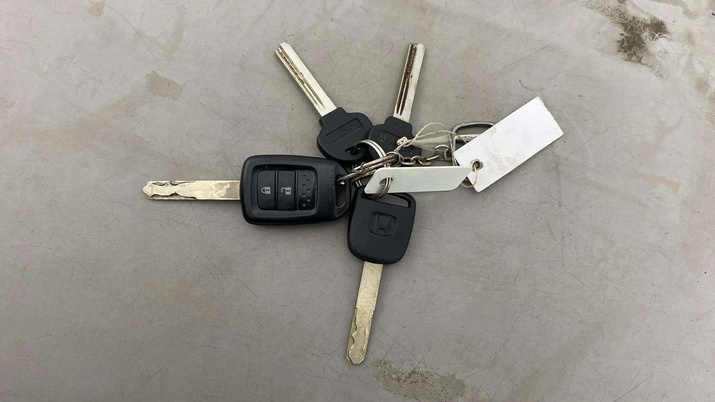 2019 Honda WR-V 1.2L I-VTEC S MT, Petrol, Manual, 32,850 km, Key Close Up