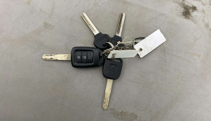 2019 Honda WR-V 1.2L I-VTEC S MT, Petrol, Manual, 32,798 km, Key Close Up