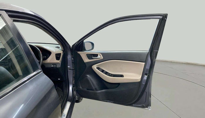 2016 Hyundai Elite i20 MAGNA 1.2, CNG, Manual, 74,129 km, RHS Front Door