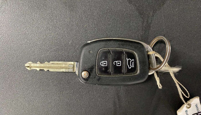 2016 Hyundai Elite i20 MAGNA 1.2, CNG, Manual, 74,129 km, Key Close Up