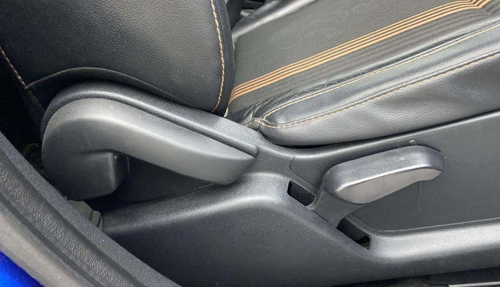 2018 Ford Ecosport TITANIUM 1.0L ECOBOOST SPORTS(SUNROOF), Petrol, Manual, 49,121 km, Driver Side Adjustment Panel