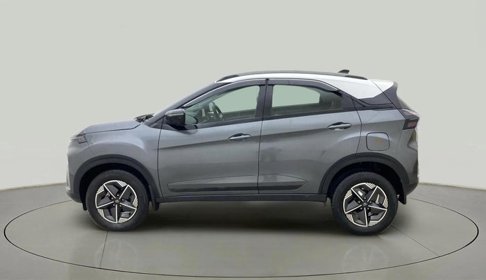 2024 Tata NEXON CREATIVE + SUNROOF AMT DUAL TONE 1.5 DIESEL, Diesel, Automatic, 18,494 km, Left Side