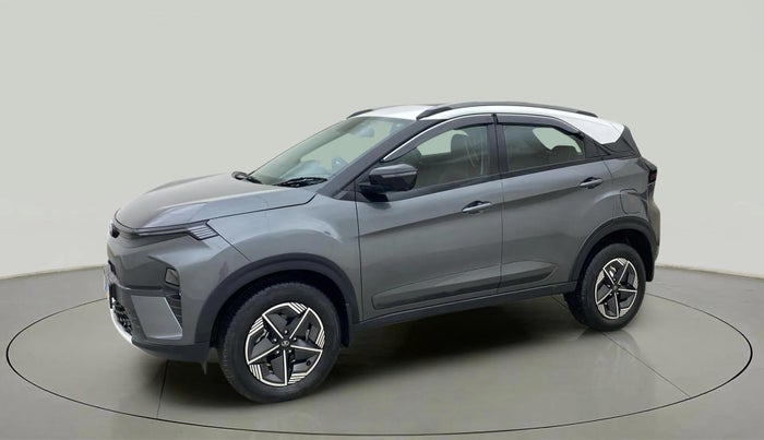 2024 Tata NEXON CREATIVE + SUNROOF AMT DUAL TONE 1.5 DIESEL, Diesel, Automatic, 18,494 km, Left Front Diagonal