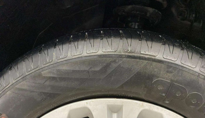 2020 KIA SONET HTK 1.5, Diesel, Manual, 45,206 km, Left Front Tyre Tread