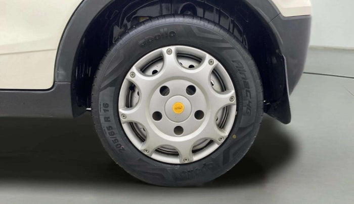 2019 Mahindra XUV300 W4 1.2 PETROL, Petrol, Manual, 70,745 km, Left Rear Wheel
