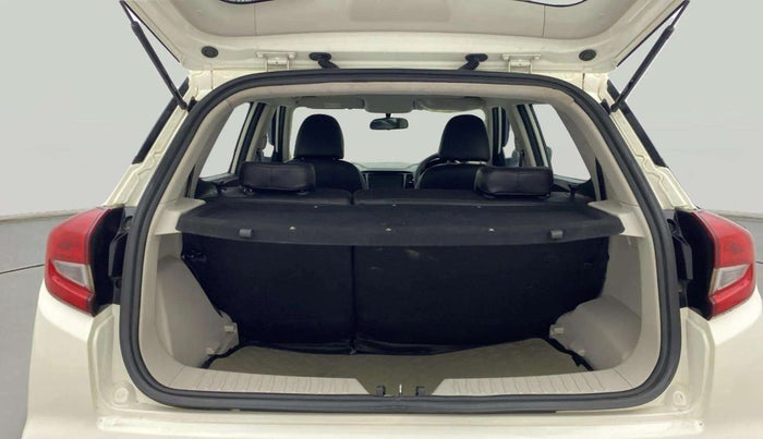 2019 Mahindra XUV300 W4 1.2 PETROL, Petrol, Manual, 70,745 km, Boot Open Zoomed View