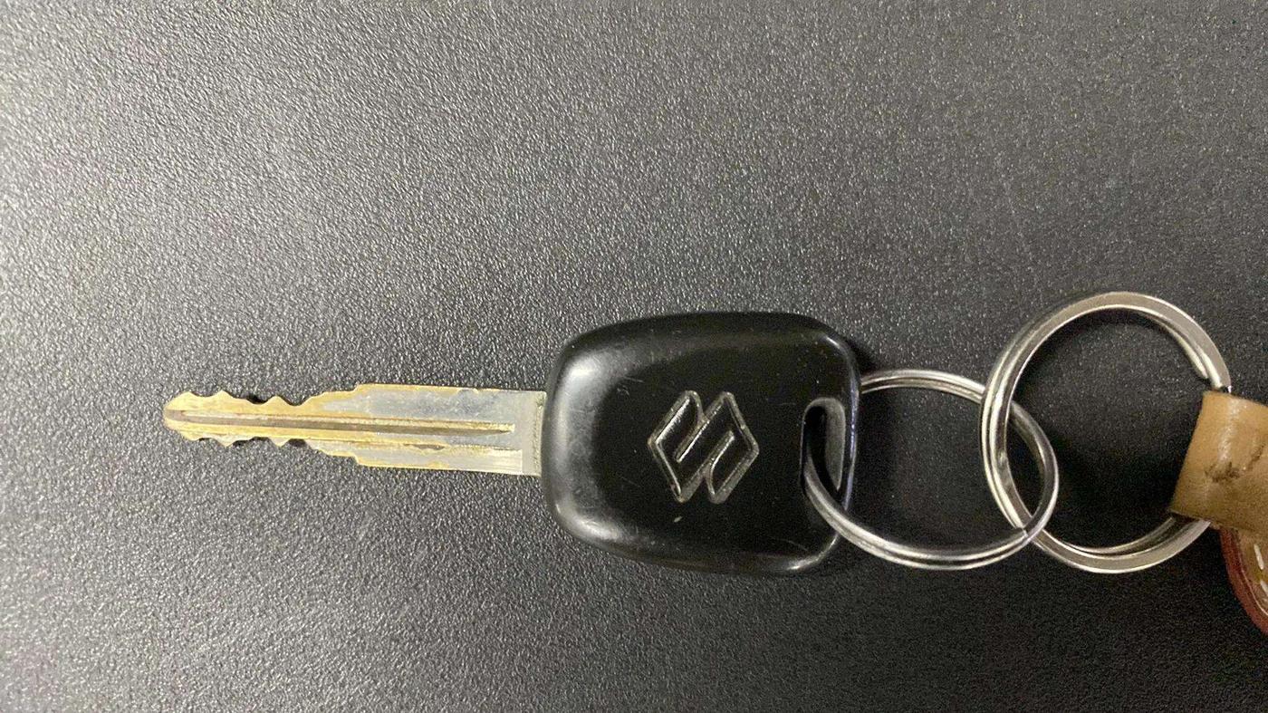 2015 Maruti Alto K10 VXI, Petrol, Manual, 37,448 km, Key Close Up