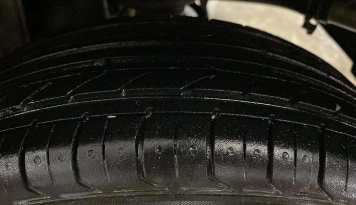 2015 Maruti Alto K10 VXI, Petrol, Manual, 37,448 km, Left Rear Tyre Tread