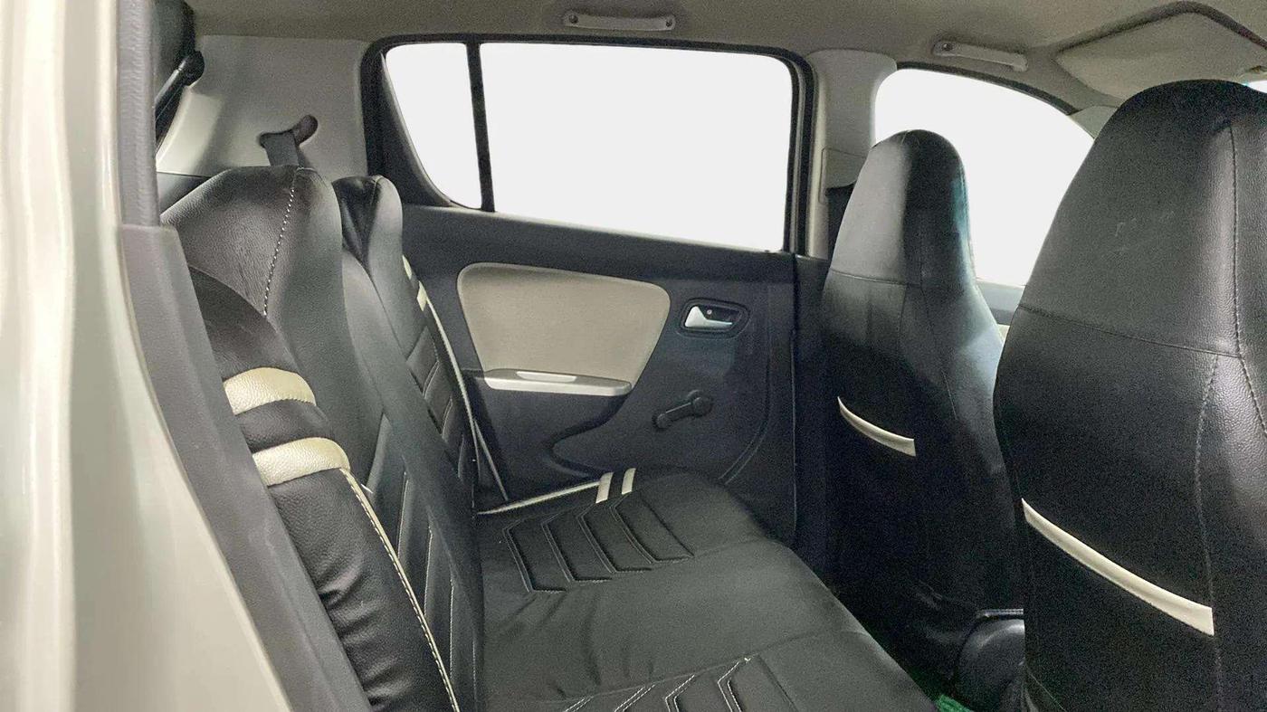 2015 Maruti Alto K10 VXI, Petrol, Manual, 37,448 km, Right Side Rear Door Cabin