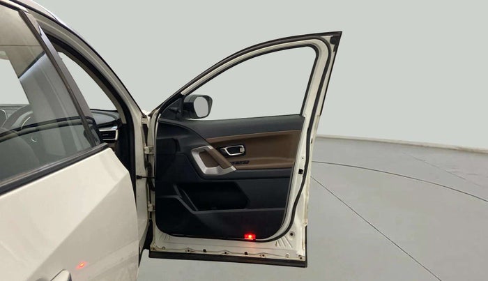 2021 Tata Harrier XZA PLUS 2.0L DUAL TONE, Diesel, Automatic, 56,042 km, RHS Front Door