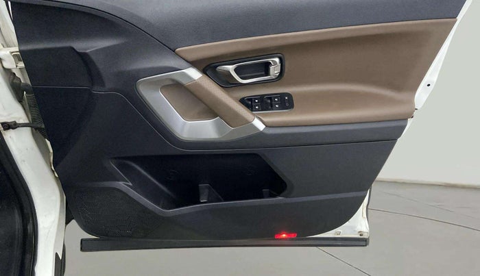 2021 Tata Harrier XZA PLUS 2.0L DUAL TONE, Diesel, Automatic, 56,042 km, Driver Side Door Panels Control