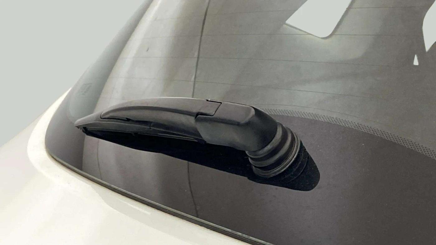 2021 Tata Harrier XZA PLUS 2.0L DUAL TONE, Diesel, Automatic, 56,042 km, Rear Wiper