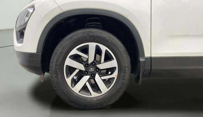 2021 Tata Harrier XZA PLUS 2.0L DUAL TONE, Diesel, Automatic, 56,042 km, Left Front Wheel