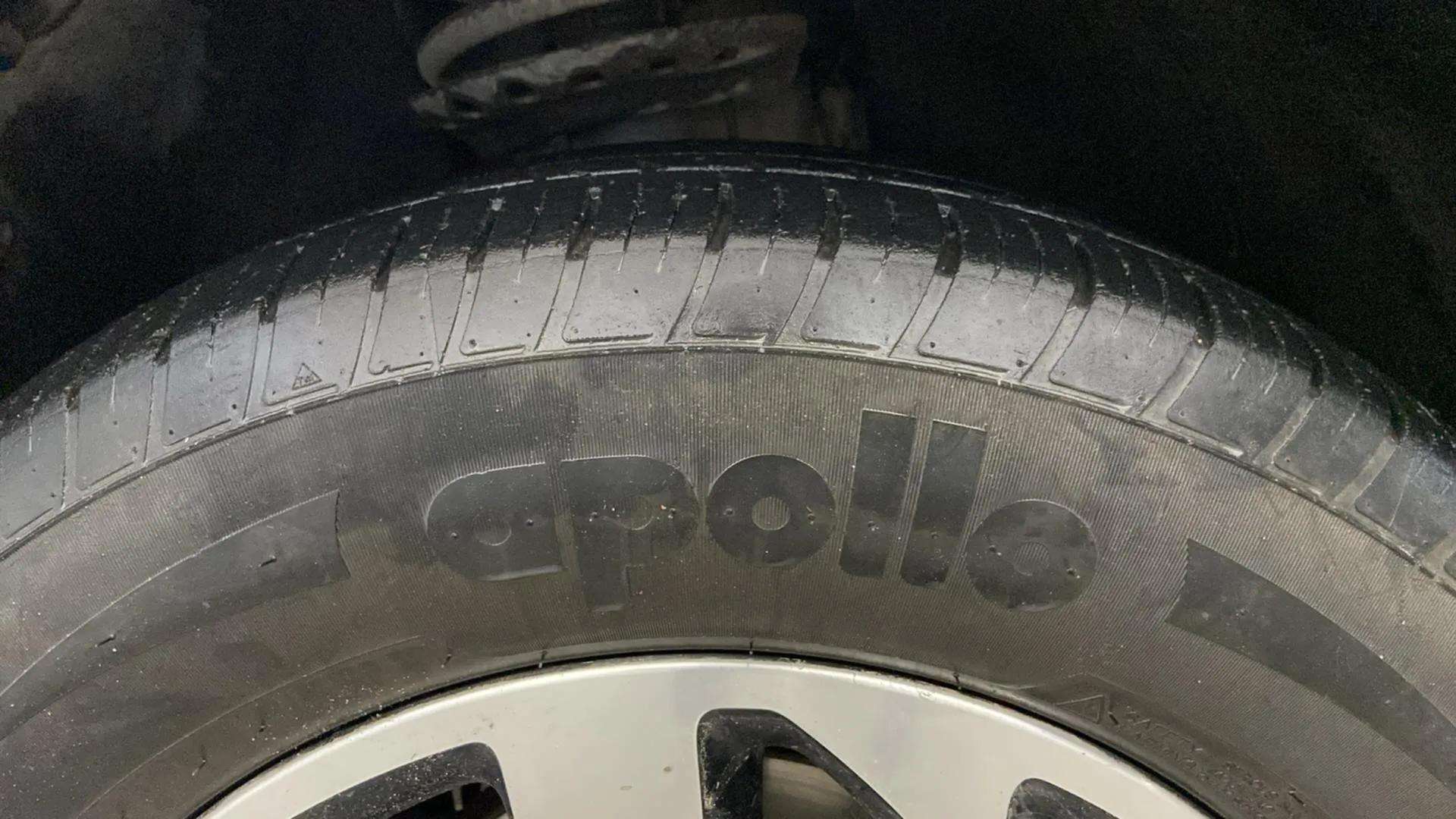 LHS-Front-Tyre-Tread-20