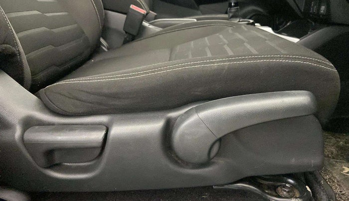 2020 Honda WR-V 1.2L I-VTEC VX MT, Petrol, Manual, 56,310 km, Driver Side Adjustment Panel