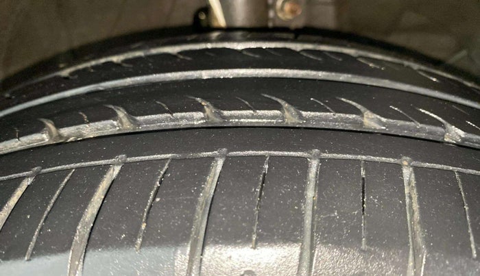 2021 Maruti Swift ZXI, Petrol, Manual, 71,851 km, Right Front Tyre Tread