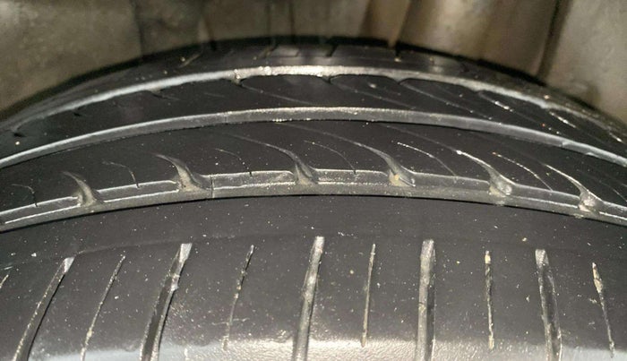 2021 Maruti Swift ZXI, Petrol, Manual, 71,851 km, Left Rear Tyre Tread