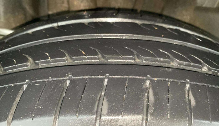 2021 Maruti Swift ZXI, Petrol, Manual, 71,851 km, Right Rear Tyre Tread