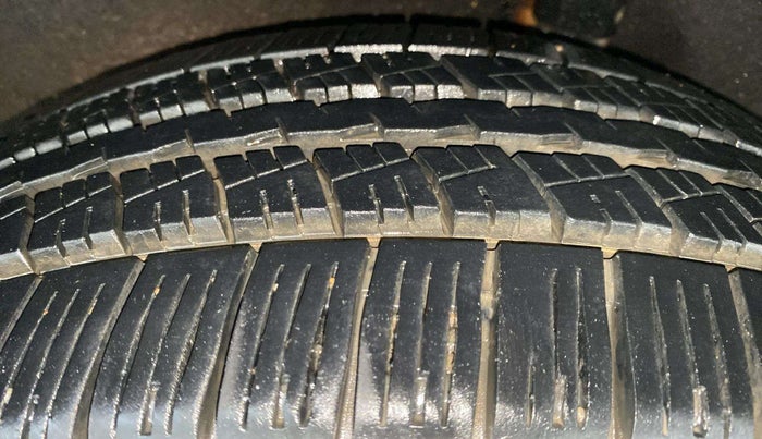 2015 Ford Ecosport TITANIUM 1.0L ECOBOOST, Petrol, Manual, 74,538 km, Left Rear Tyre Tread