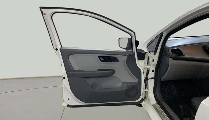2021 Tata ALTROZ XE PETROL, Petrol, Manual, 44,442 km, LHS Front Door
