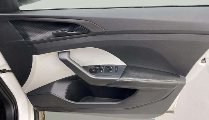 2022 Skoda KUSHAQ ACTIVE 1.0L TSI MT, Petrol, Manual, 40,742 km, Driver Side Door Panels Control