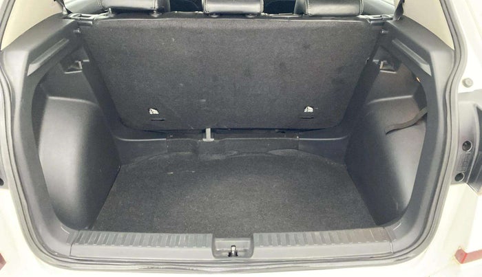 2022 Skoda KUSHAQ ACTIVE 1.0L TSI MT, Petrol, Manual, 40,742 km, Boot Inside