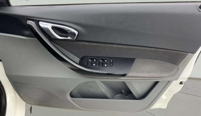 2017 Tata TIGOR XZ (O) PETROL, Petrol, Manual, 64,549 km, Driver Side Door Panels Control