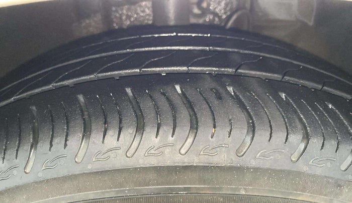 2017 Tata TIGOR XZ (O) PETROL, Petrol, Manual, 64,549 km, Right Front Tyre Tread